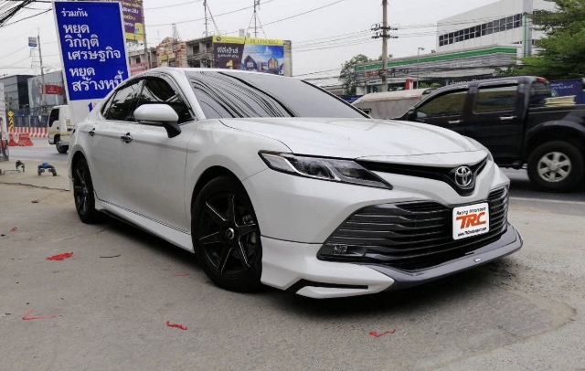 สเกิร์ตรอบคัน CAMRY 2018-2019 ทรง MODELLISTA งานพลาสติก ABS